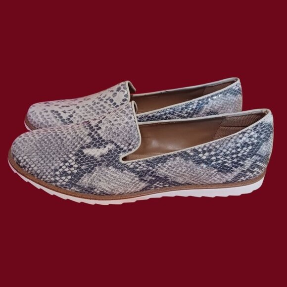 Comfortiva Ryen Womens Slip-On Shoes Cream/Black Snake Print Size 8.5M - Picture 15 of 15